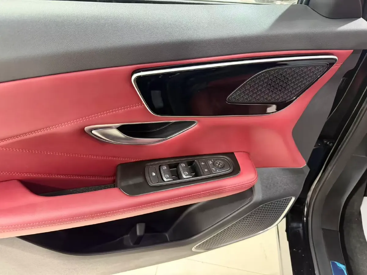 2025 Jetour X70 Plus 1.5T 156HP L4 6DCT,autocango,china used car exporter,china ev exporter,chinese used car exporter,chinese used ev exporter