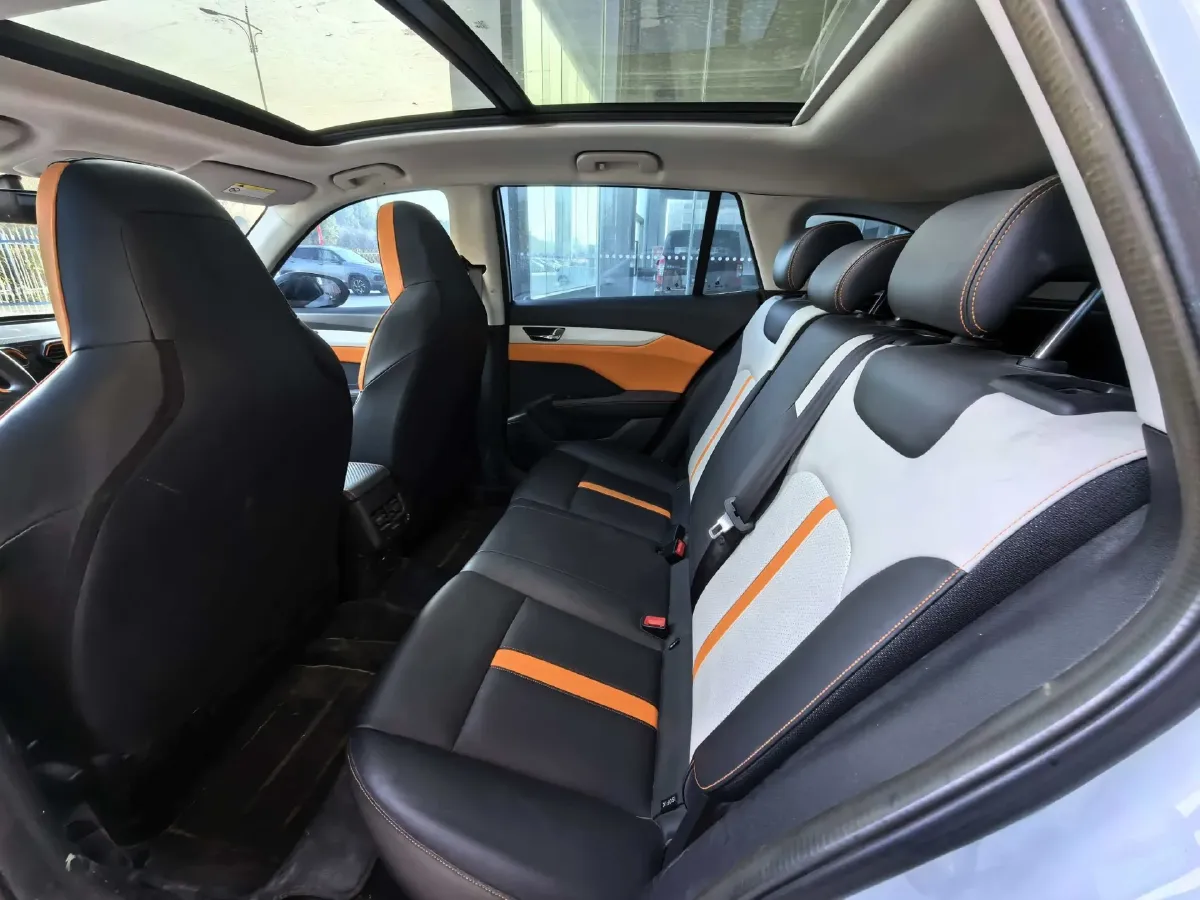 2023 DongFeng Aeolus YiXuan GS 1.5L 125HP L4 6DCT,autocango,china used car exporter,china ev exporter,chinese used car exporter,chinese used ev exporter