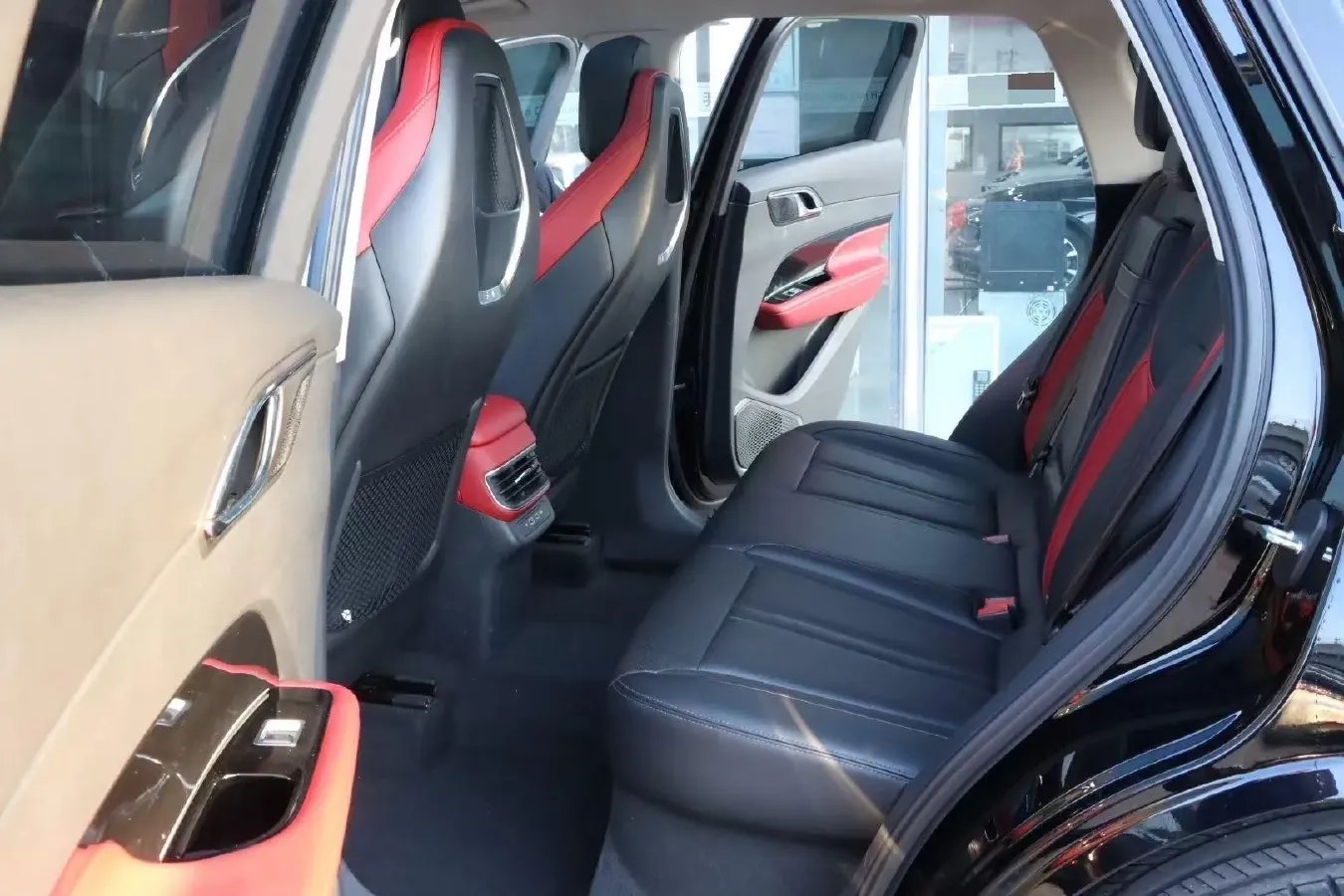 2023 HongQi HS3 1.5T 169HP L4 7DCT,autocango,china used car exporter,china ev exporter,chinese used car exporter,chinese used ev exporter