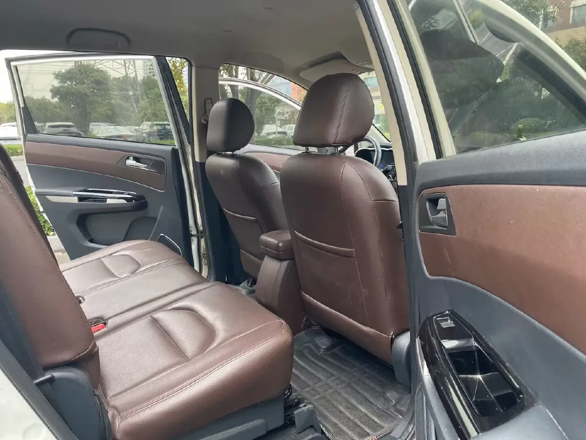 2017 HaiMa Family F7 1.5T 165HP L4 6MT,autocango,china used car exporter,china ev exporter,chinese used car exporter,chinese used ev exporter