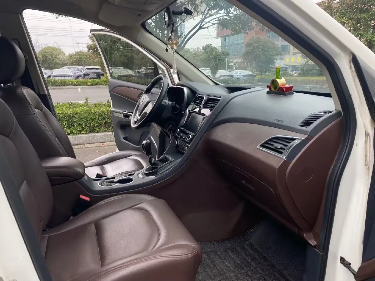 2017 HaiMa Family F7 1.5T 165HP L4 6MT,autocango,china used car exporter,china ev exporter,chinese used car exporter,chinese used ev exporter