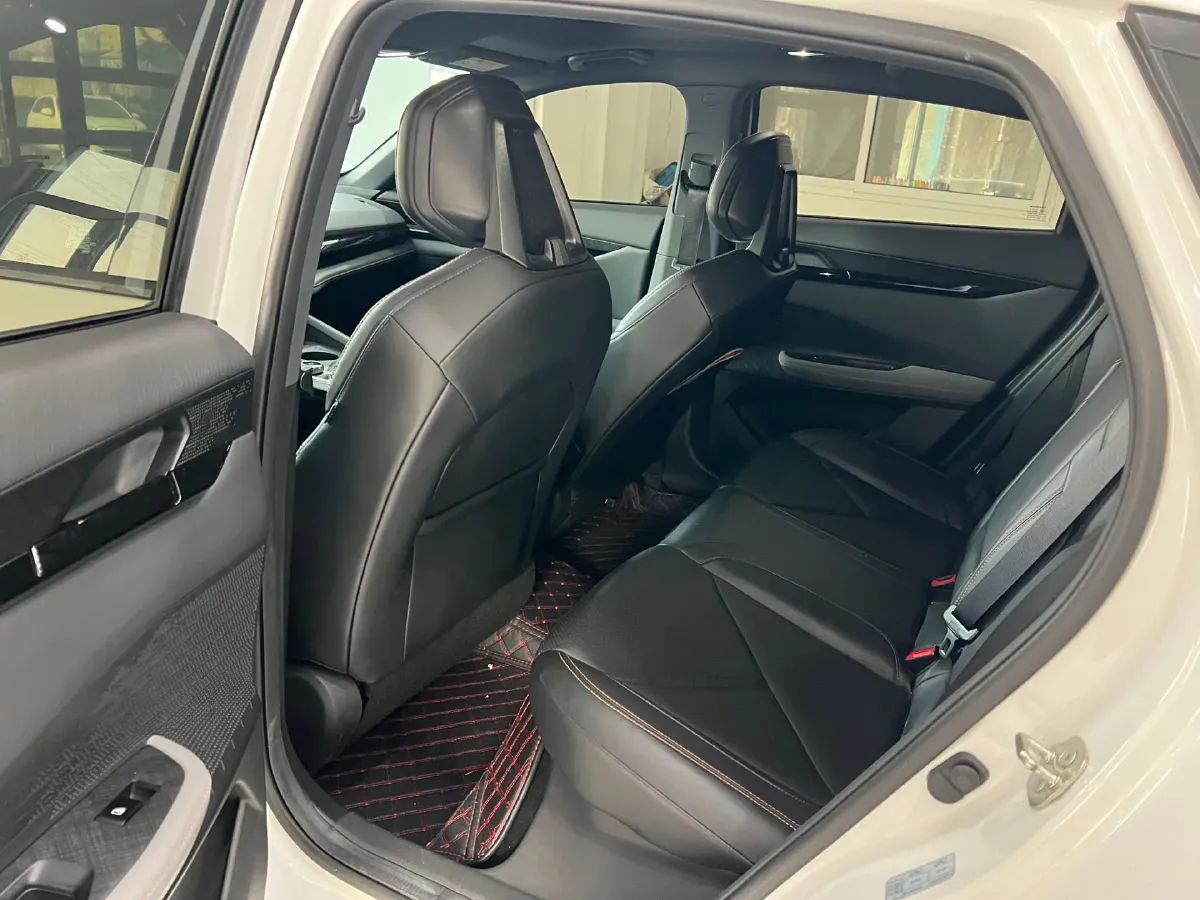 2022 ChangAn UNI-V 1.5T 188HP L4 7DCT,autocango,china used car exporter,china ev exporter,chinese used car exporter,chinese used ev exporter