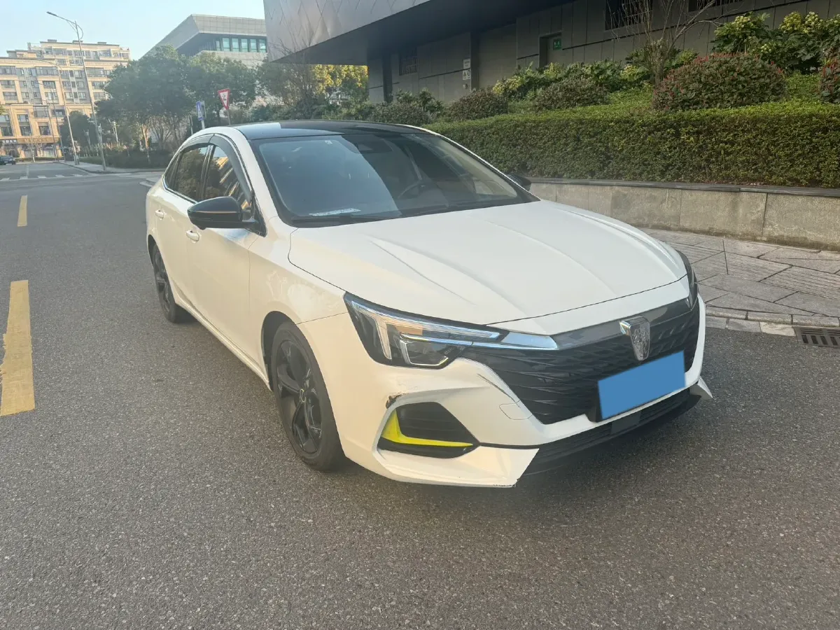 2020 Roewe i6 MAX 1.5T 169HP L4 AMT PHEV,autocango,china used car exporter,china ev exporter,chinese used car exporter,chinese used ev exporter