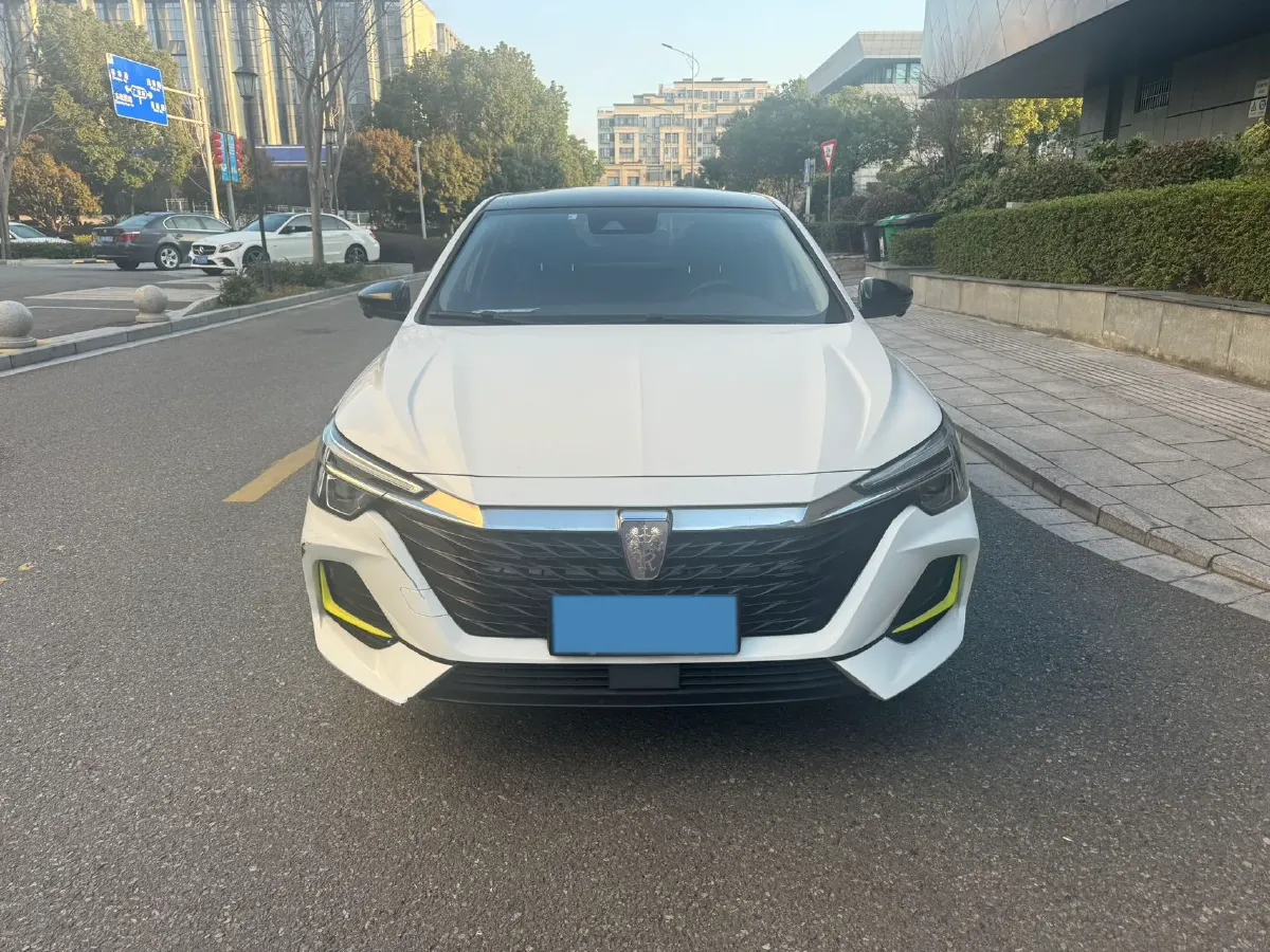 2020 Roewe i6 MAX 1.5T 169HP L4 AMT PHEV,autocango,china used car exporter,china ev exporter,chinese used car exporter,chinese used ev exporter