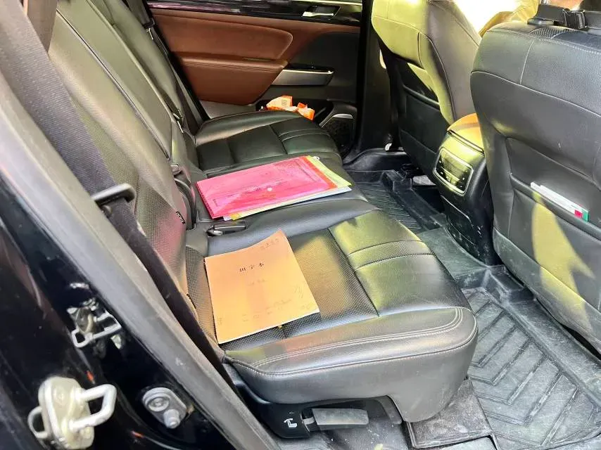 2017 GAC Trumpchi GS8 2.0T 201HP L4 6AT,autocango,china used car exporter,china ev exporter,chinese used car exporter,chinese used ev exporter