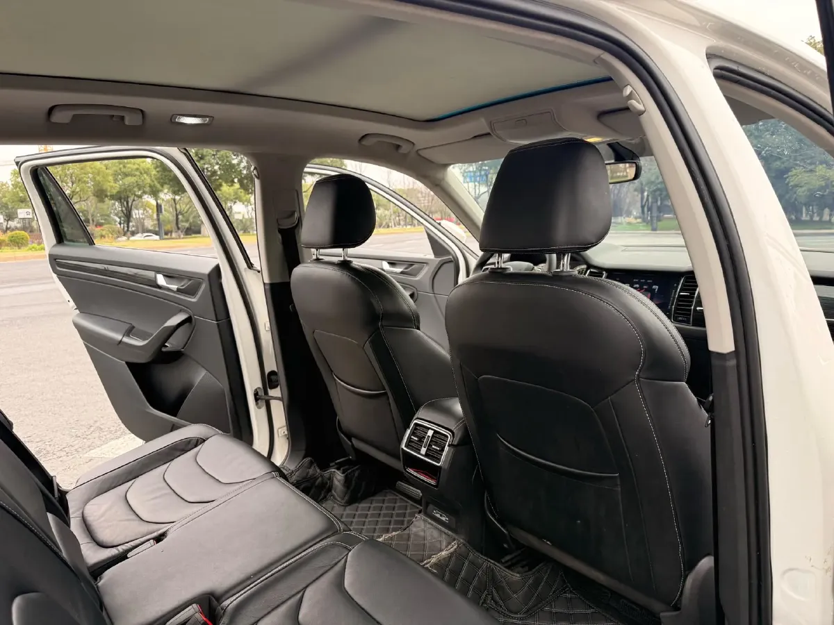 2017 Skoda Kodiak 1.8T 180HP L4 7DCT,autocango,china used car exporter,china ev exporter,chinese used car exporter,chinese used ev exporter