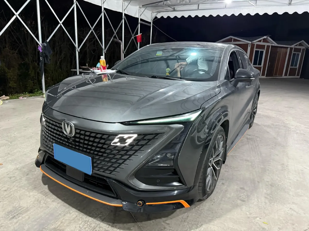 2022 ChangAn UNI-T 1.5T 188HP L4 7DCT,autocango,china used car exporter,china ev exporter,chinese used car exporter,chinese used ev exporter
