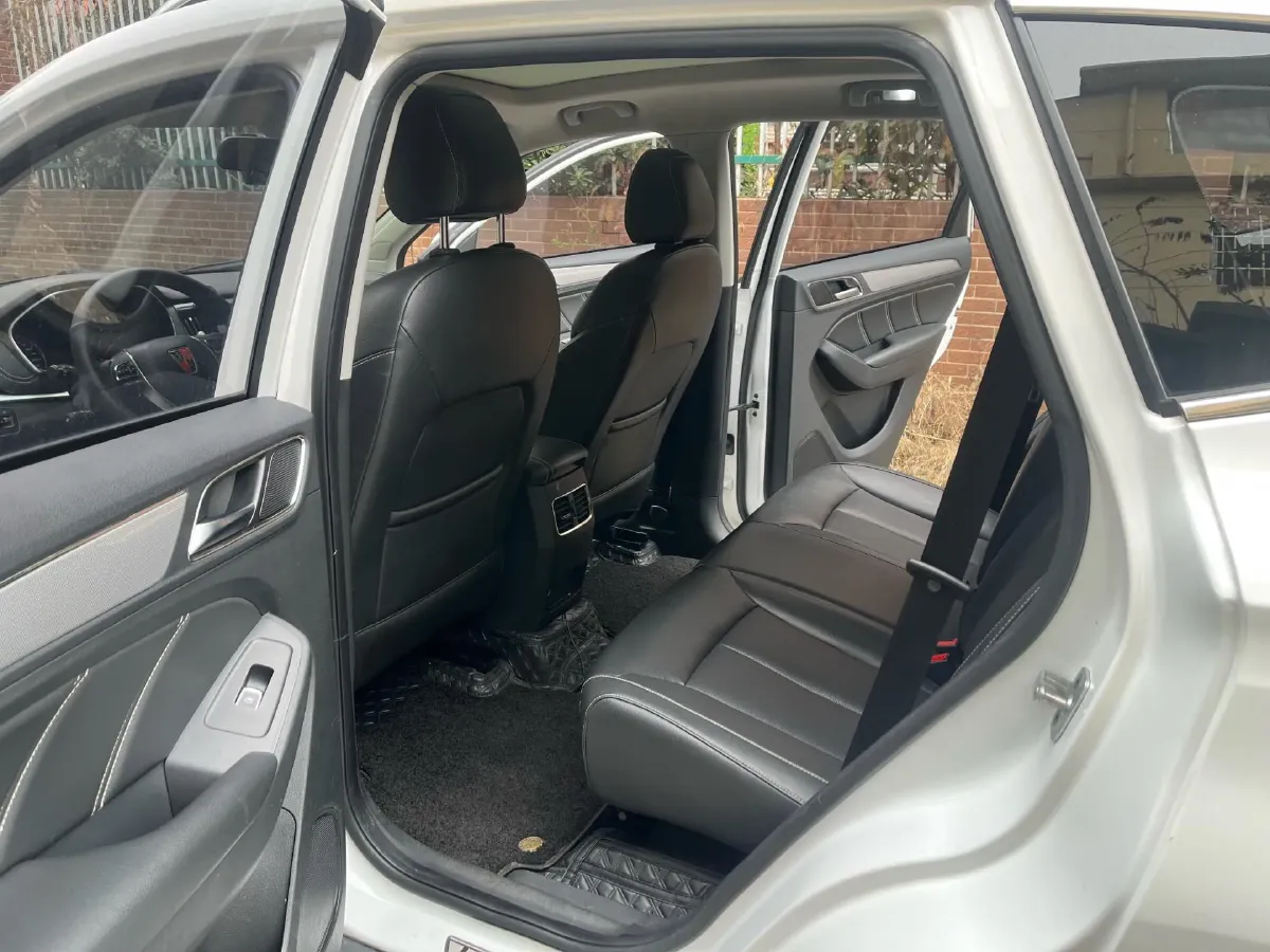 2018 Roewe RX5 1.5T 169HP L4 7DCT,autocango,china used car exporter,china ev exporter,chinese used car exporter,chinese used ev exporter