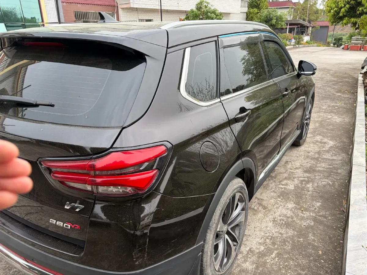 2019 Brilliance Auto V7 1.6T 204HP L4 7DCT,autocango,china used car exporter,china ev exporter,chinese used car exporter,chinese used ev exporter