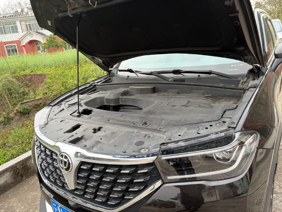 2019 Brilliance Auto V7 1.6T 204HP L4 7DCT,autocango,china used car exporter,china ev exporter,chinese used car exporter,chinese used ev exporter