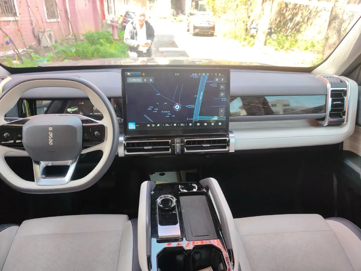 2024 iCAR iCAR 03 BEV 65.69KWH,autocango,china used car exporter,china ev exporter,chinese used car exporter,chinese used ev exporter