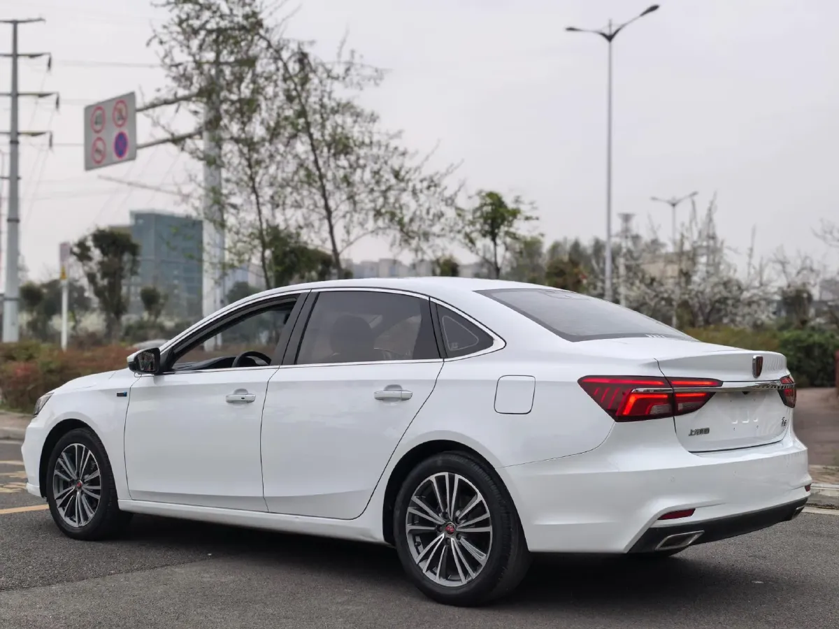 2020 Roewe i6 1.6L 125HP L4 CVT,autocango,china used car exporter,china ev exporter,chinese used car exporter,chinese used ev exporter