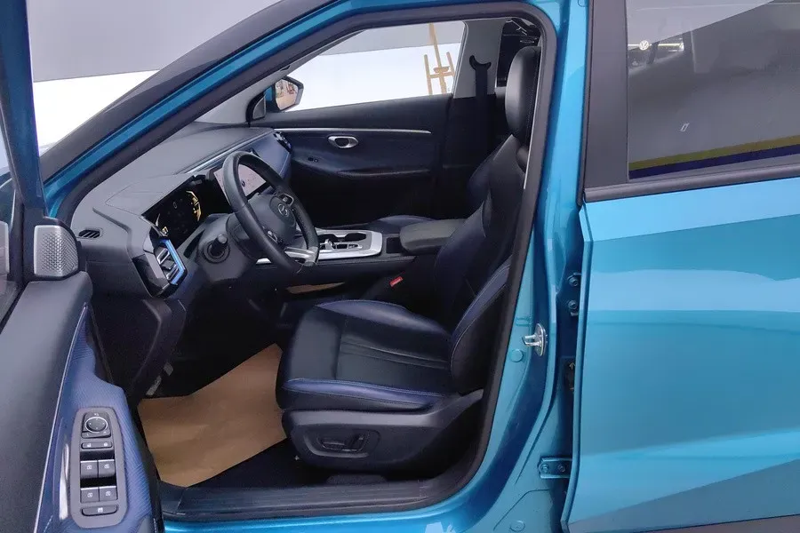 2023 GAC Trumpchi GS3 1.5T 177HP L4 7DCT,autocango,china used car exporter,china ev exporter,chinese used car exporter,chinese used ev exporter