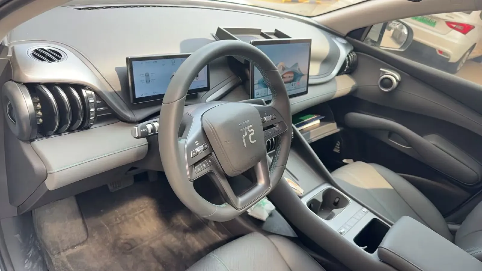 2025 BYD Yuan Plus BEV 49.92KWH,autocango,china used car exporter,china ev exporter,chinese used car exporter,chinese used ev exporter