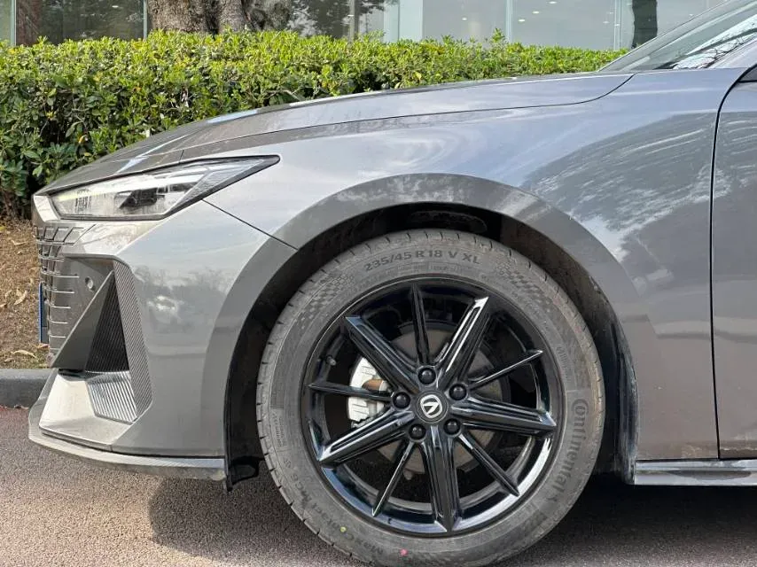 2024 ChangAn UNI-V 1.5T 188HP L4 7DCT,autocango,china used car exporter,china ev exporter,chinese used car exporter,chinese used ev exporter