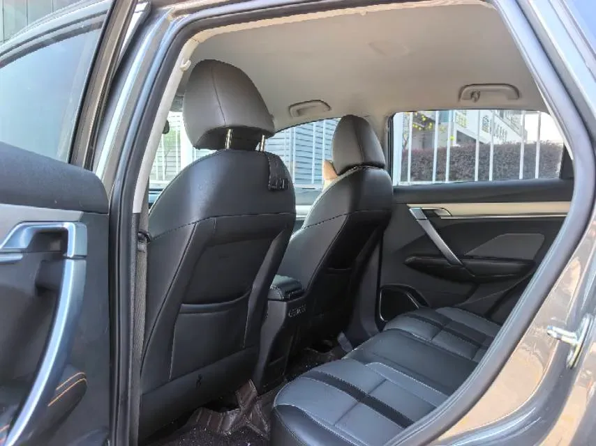 2024 Geely Coolray 1.5T 181HP L4 7DCT,autocango,china used car exporter,china ev exporter,chinese used car exporter,chinese used ev exporter