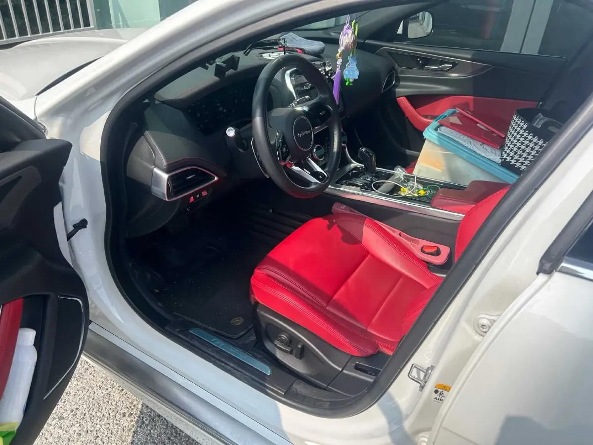 2021 Jaguar XEL 2.0T 250HP L4 8AT,autocango,china used car exporter,china ev exporter,chinese used car exporter,chinese used ev exporter