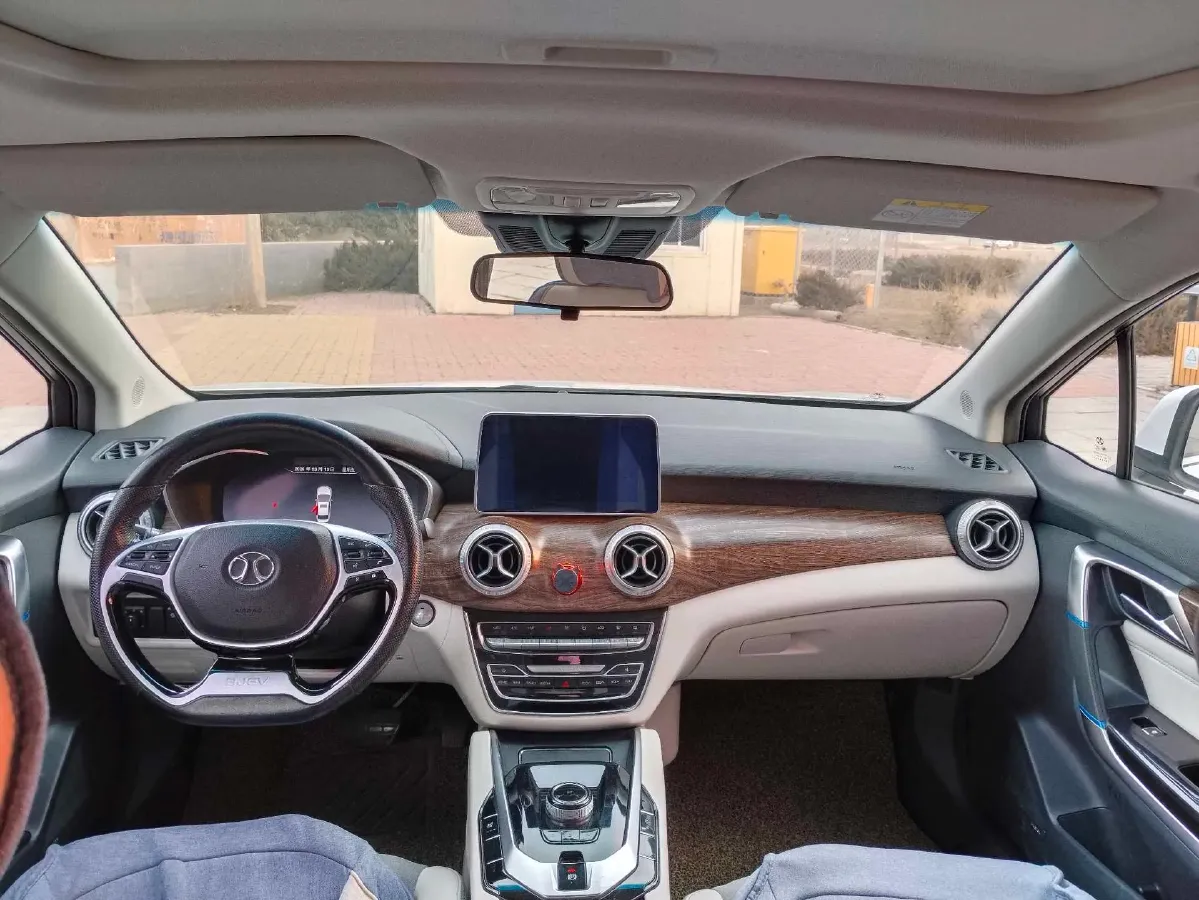 2018 BeiJing Auto EU5 BEV 53.66KWH,autocango,china used car exporter,china ev exporter,chinese used car exporter,chinese used ev exporter