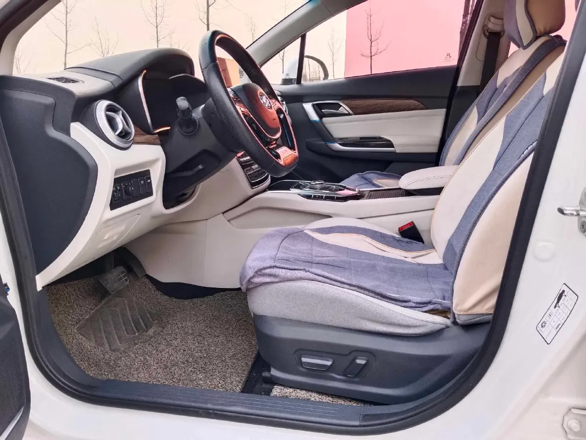 2018 BeiJing Auto EU5 BEV 53.66KWH,autocango,china used car exporter,china ev exporter,chinese used car exporter,chinese used ev exporter