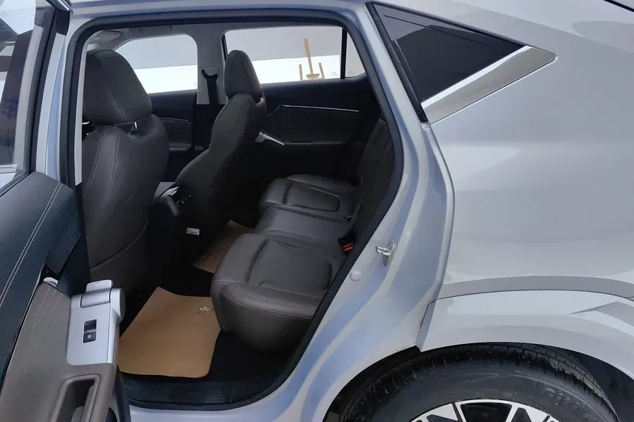 2024 GAC Trumpchi GS4 1.5T 177HP L4 7DCT,autocango,china used car exporter,china ev exporter,chinese used car exporter,chinese used ev exporter