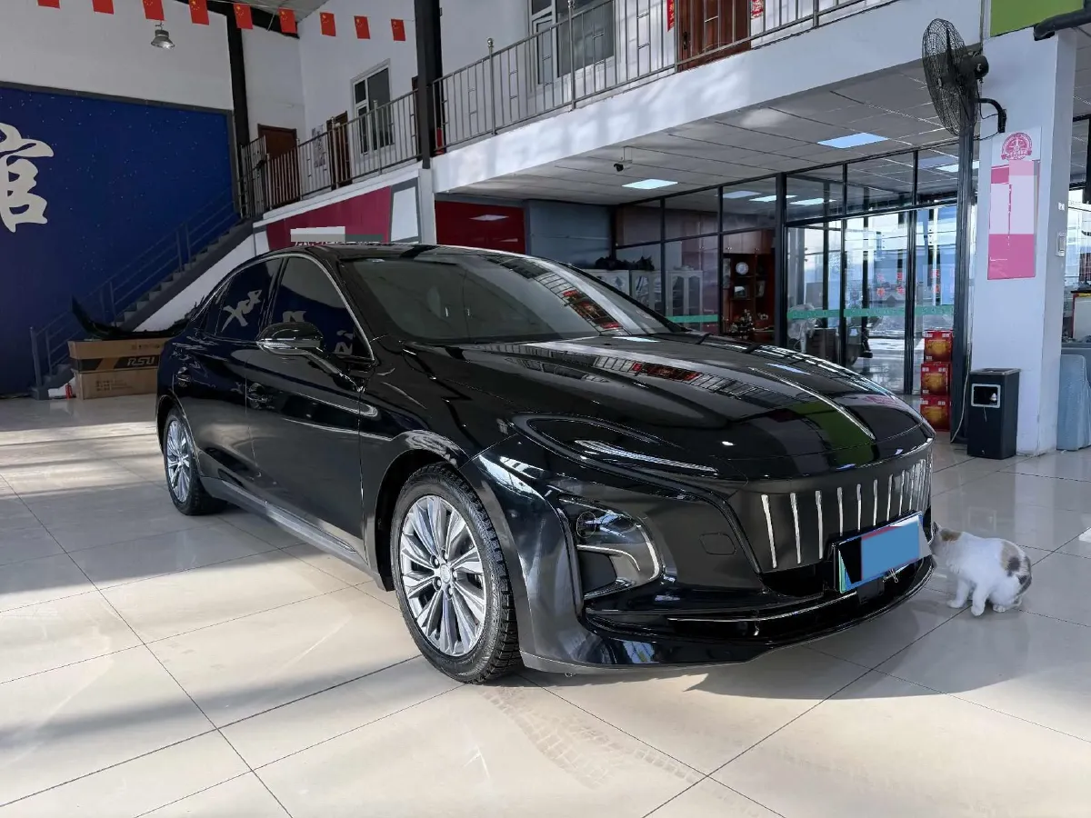 2024 HongQi E-QM5 BEV 72KWH,autocango,china used car exporter,china ev exporter,chinese used car exporter,chinese used ev exporter