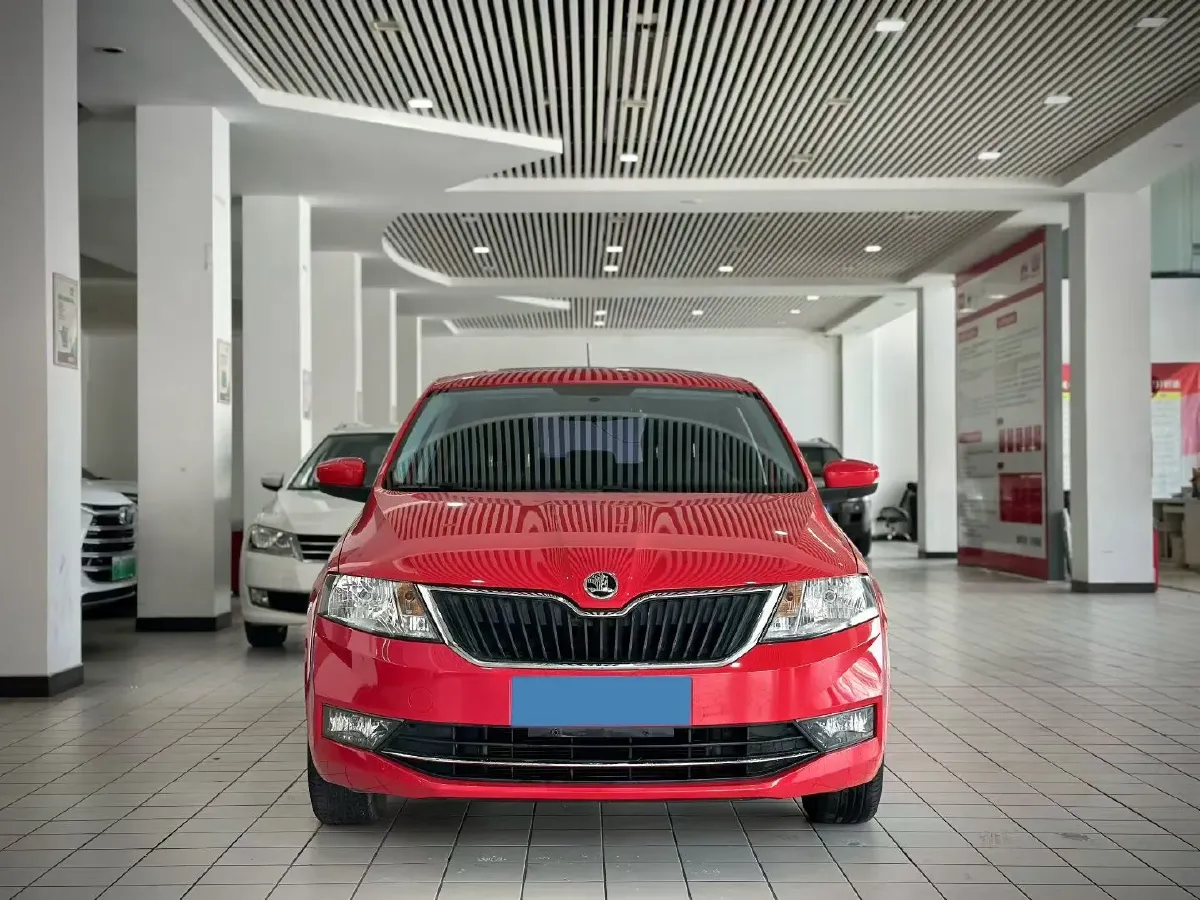 2018 Skoda Rapid Spaceback 1.6L 110HP L4 6AT,autocango,china used car exporter,china ev exporter,chinese used car exporter,chinese used ev exporter