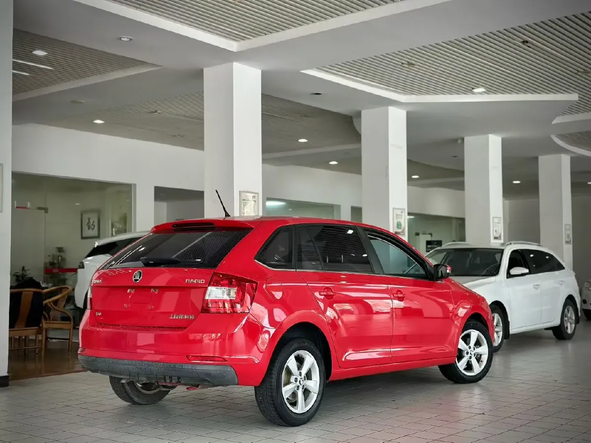 2018 Skoda Rapid Spaceback 1.6L 110HP L4 6AT,autocango,china used car exporter,china ev exporter,chinese used car exporter,chinese used ev exporter