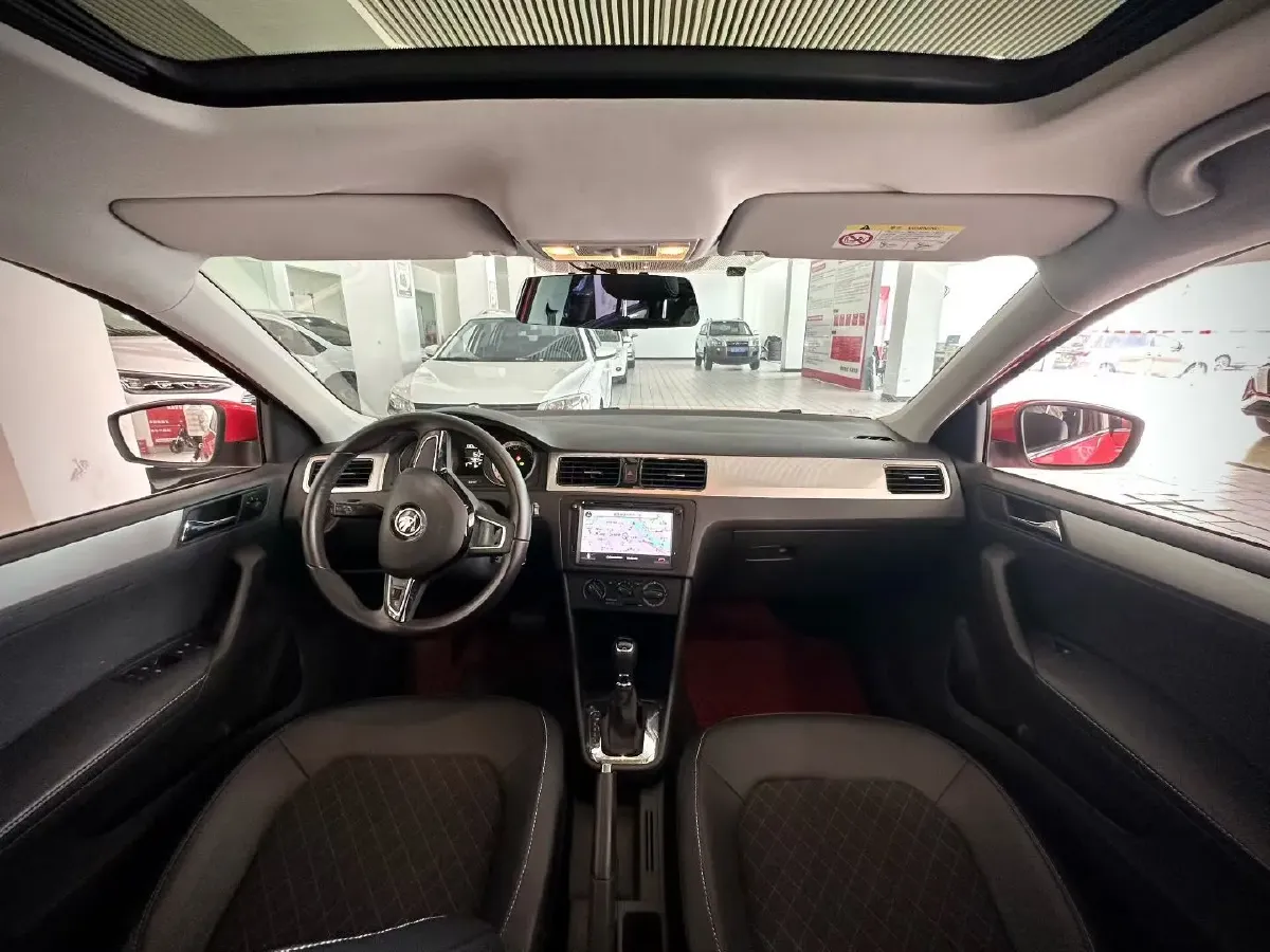 2018 Skoda Rapid Spaceback 1.6L 110HP L4 6AT,autocango,china used car exporter,china ev exporter,chinese used car exporter,chinese used ev exporter