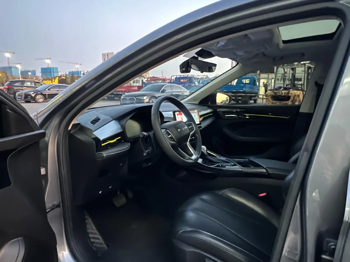 2021 Roewe i5 1.5L 120HP L4 CVT,autocango,china used car exporter,china ev exporter,chinese used car exporter,chinese used ev exporter