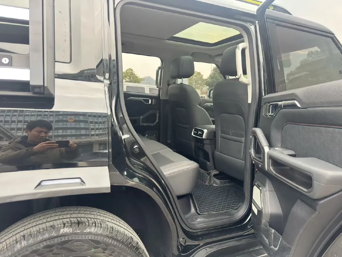 2023 Jetour Traveller 1.5T 184HP L4 7DCT,autocango,china used car exporter,china ev exporter,chinese used car exporter,chinese used ev exporter