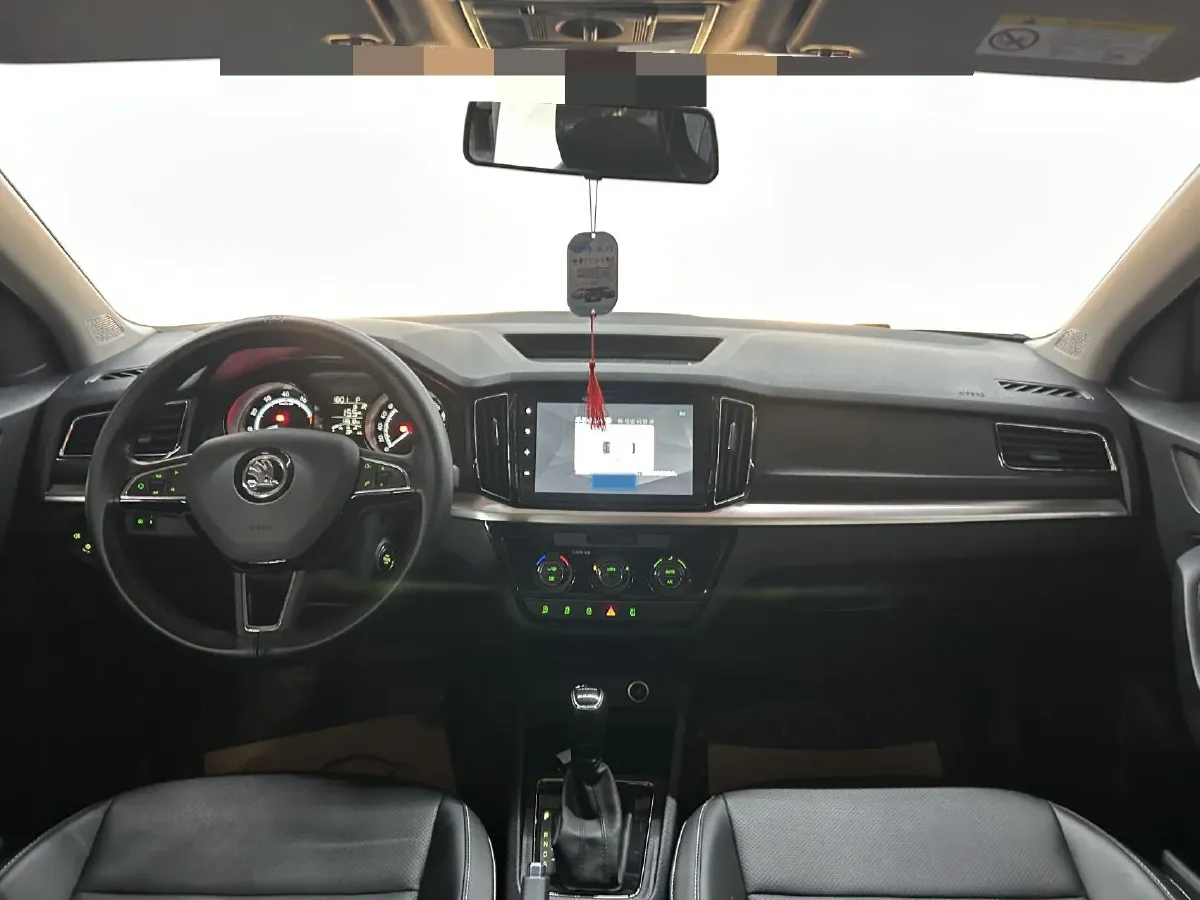 2024 Skoda Kamiq 1.5L 109HP L4 6AT,autocango,china used car exporter,china ev exporter,chinese used car exporter,chinese used ev exporter