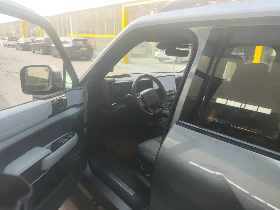 2023 FangChengBao Bao 5 1.5T 194HP L4 E-CVT PHEV 31.8KWH,autocango,china used car exporter,china ev exporter,chinese used car exporter,chinese used ev exporter