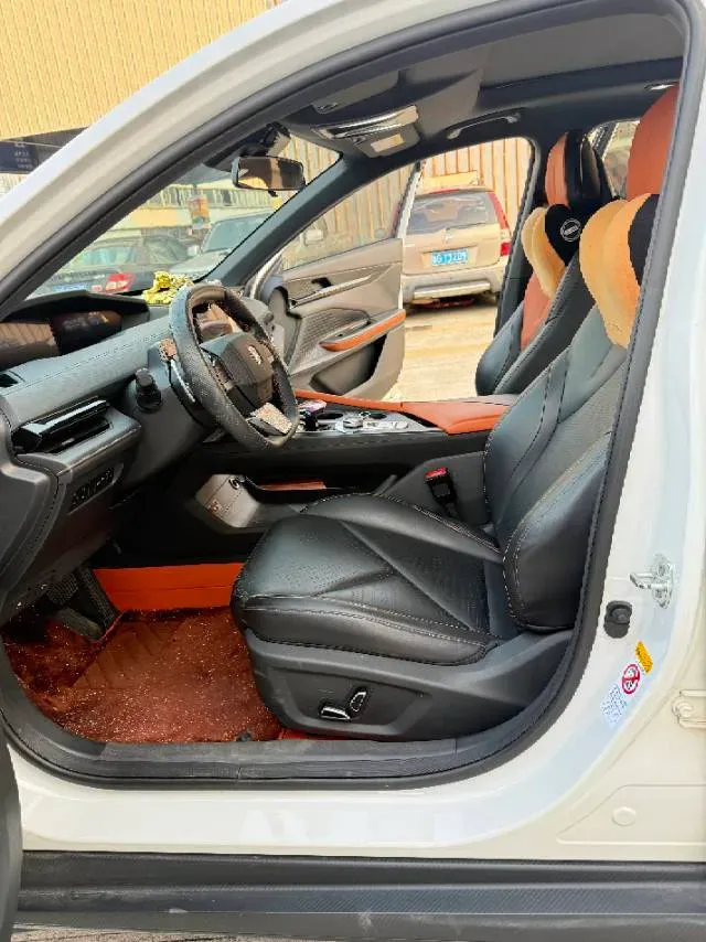 2022 ChangAn UNI-V 1.5T 188HP L4 7DCT,autocango,china used car exporter,china ev exporter,chinese used car exporter,chinese used ev exporter