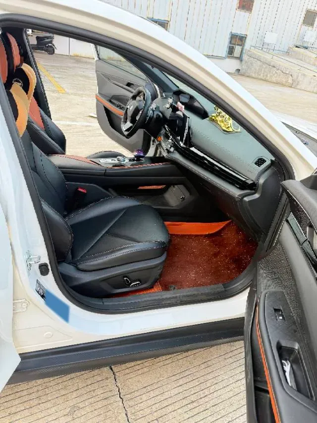 2022 ChangAn UNI-V 1.5T 188HP L4 7DCT,autocango,china used car exporter,china ev exporter,chinese used car exporter,chinese used ev exporter