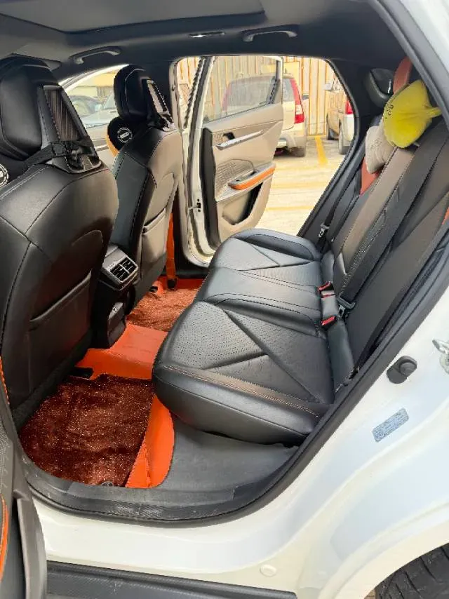 2022 ChangAn UNI-V 1.5T 188HP L4 7DCT,autocango,china used car exporter,china ev exporter,chinese used car exporter,chinese used ev exporter