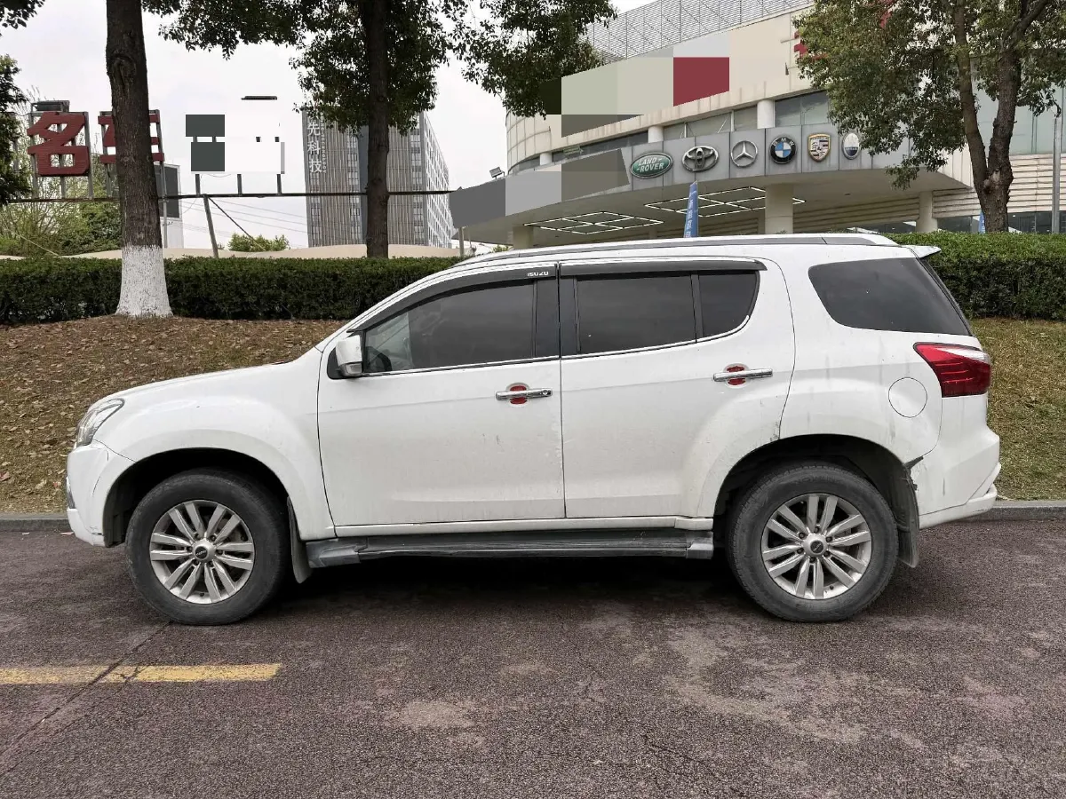 2018 Isuzu Mu-X 1.9T 163HP L4 6AT,autocango,china used car exporter,china ev exporter,chinese used car exporter,chinese used ev exporter