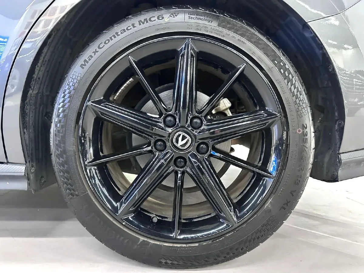 2022 ChangAn UNI-V 1.5T 188HP L4 7DCT,autocango,china used car exporter,china ev exporter,chinese used car exporter,chinese used ev exporter