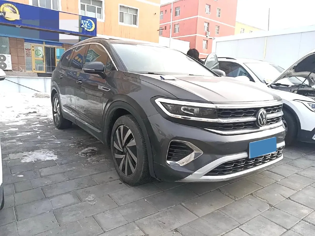 2021 Volkswagen Talagon 2.0T 220HP L4 7DCT,autocango,china used car exporter,china ev exporter,chinese used car exporter,chinese used ev exporter