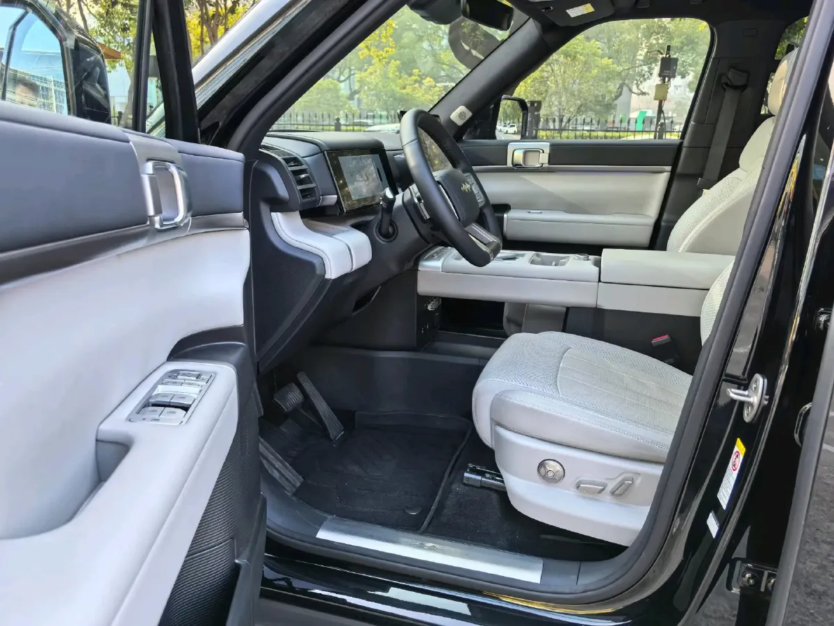 2025 FangChengBao Tai 7 1.5T 156HP L4 E-CVT PHEV,autocango,china used car exporter,china ev exporter,chinese used car exporter,chinese used ev exporter