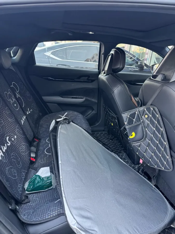 2022 ChangAn UNI-V 1.5T 188HP L4 7DCT,autocango,china used car exporter,china ev exporter,chinese used car exporter,chinese used ev exporter