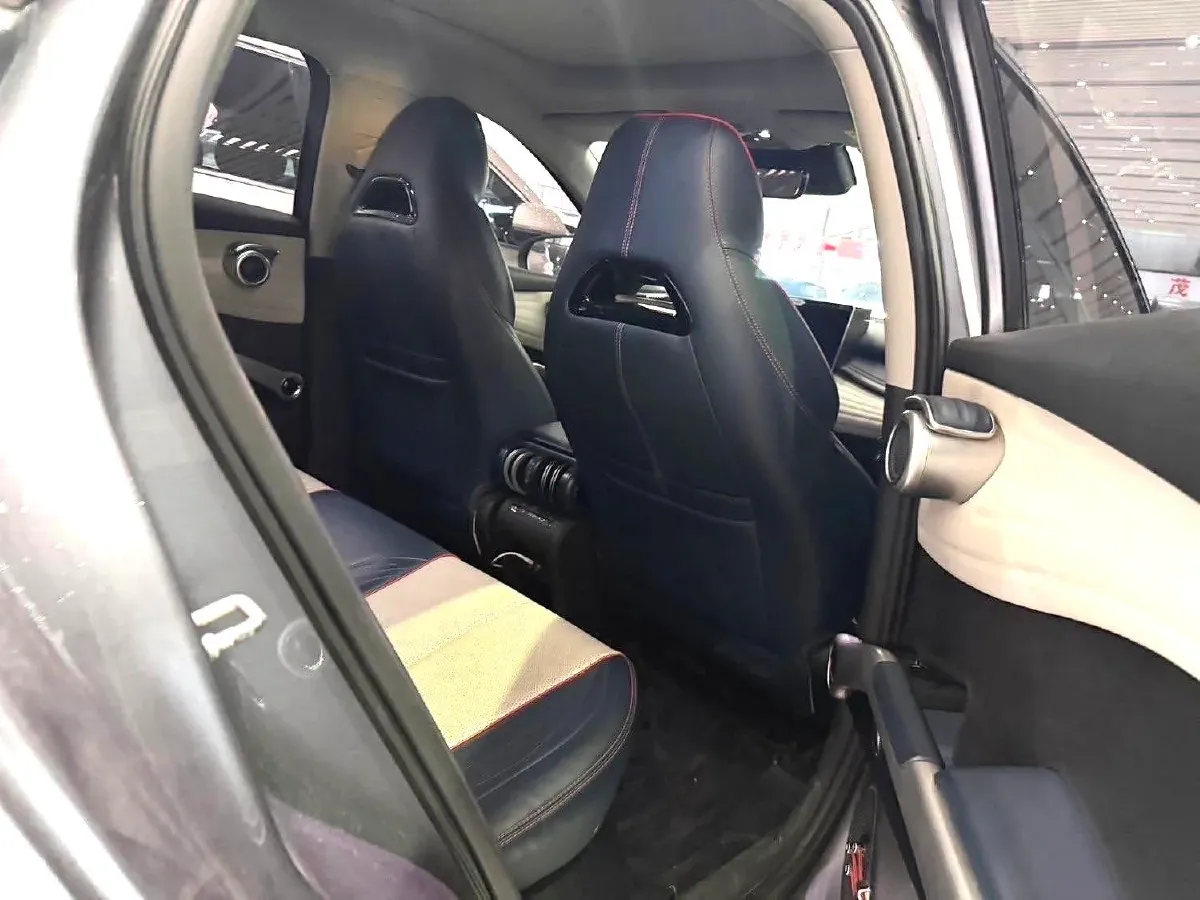 2022 Foton Grand General G7 2.0T 238HP L4 8AT,autocango,china used car exporter,china ev exporter,chinese used car exporter,chinese used ev exporter