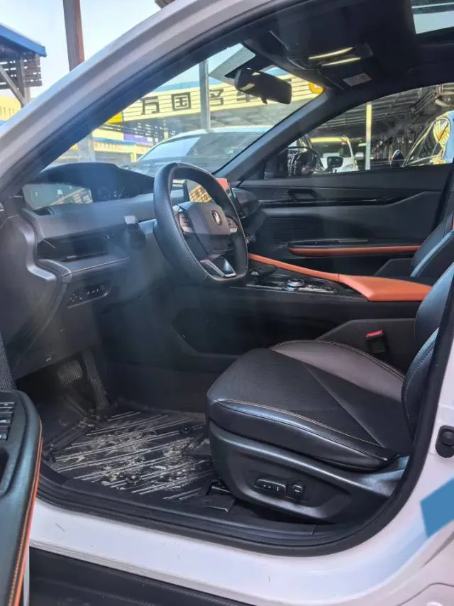 2023 ChangAn UNI-V iDD 1.5T 170HP L4 6TCT PHEV 18.4KWH,autocango,china used car exporter,china ev exporter,chinese used car exporter,chinese used ev exporter