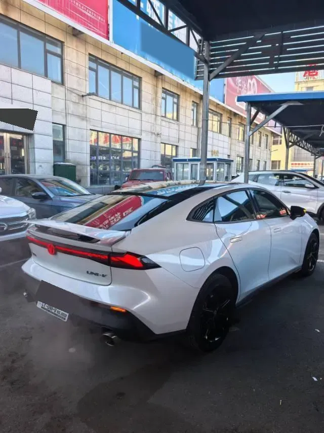 2023 ChangAn UNI-V iDD 1.5T 170HP L4 6TCT PHEV 18.4KWH,autocango,china used car exporter,china ev exporter,chinese used car exporter,chinese used ev exporter