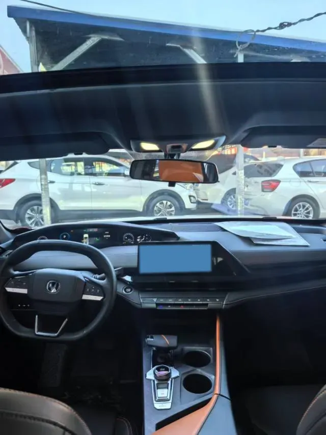 2023 ChangAn UNI-V iDD 1.5T 170HP L4 6TCT PHEV 18.4KWH,autocango,china used car exporter,china ev exporter,chinese used car exporter,chinese used ev exporter