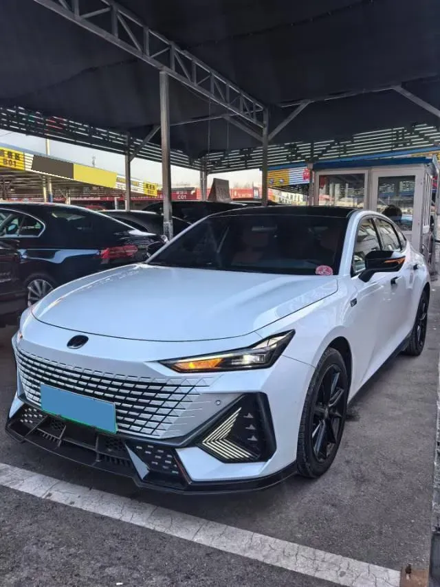 2023 ChangAn UNI-V iDD 1.5T 170HP L4 6TCT PHEV 18.4KWH,autocango,china used car exporter,china ev exporter,chinese used car exporter,chinese used ev exporter