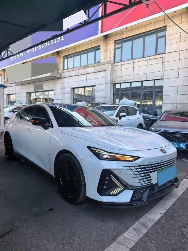 2023 ChangAn UNI-V iDD 1.5T 170HP L4 6TCT PHEV 18.4KWH,autocango,china used car exporter,china ev exporter,chinese used car exporter,chinese used ev exporter