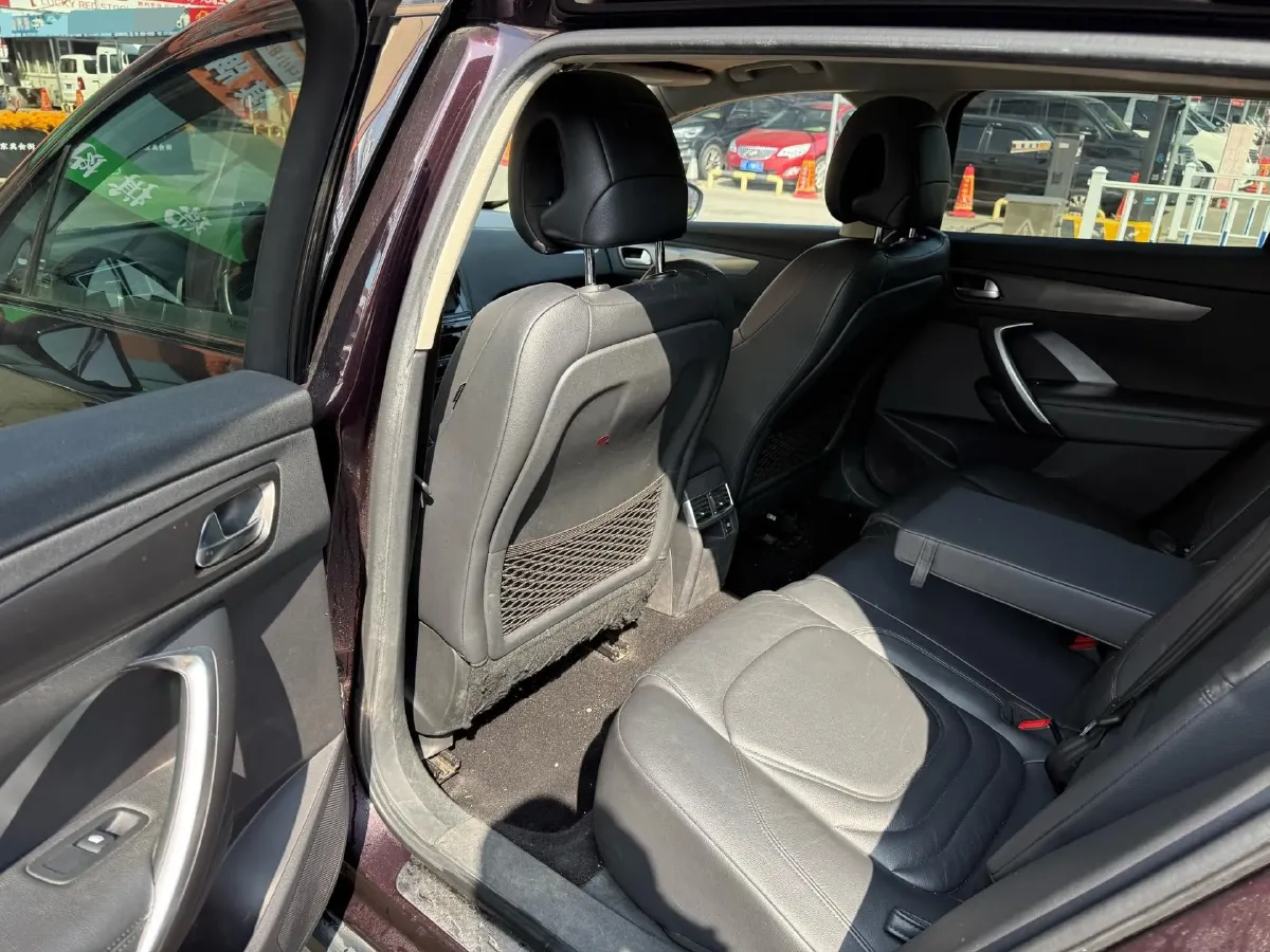 2018 DS 6 1.6T 167HP L4 6AT,autocango,china used car exporter,china ev exporter,chinese used car exporter,chinese used ev exporter