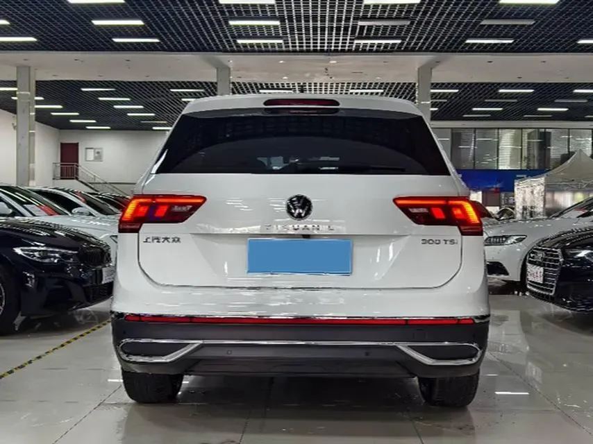 2023 Volkswagen Tiguan L 1.5T 160HP L4 7DCT,autocango,china used car exporter,china ev exporter,chinese used car exporter,chinese used ev exporter
