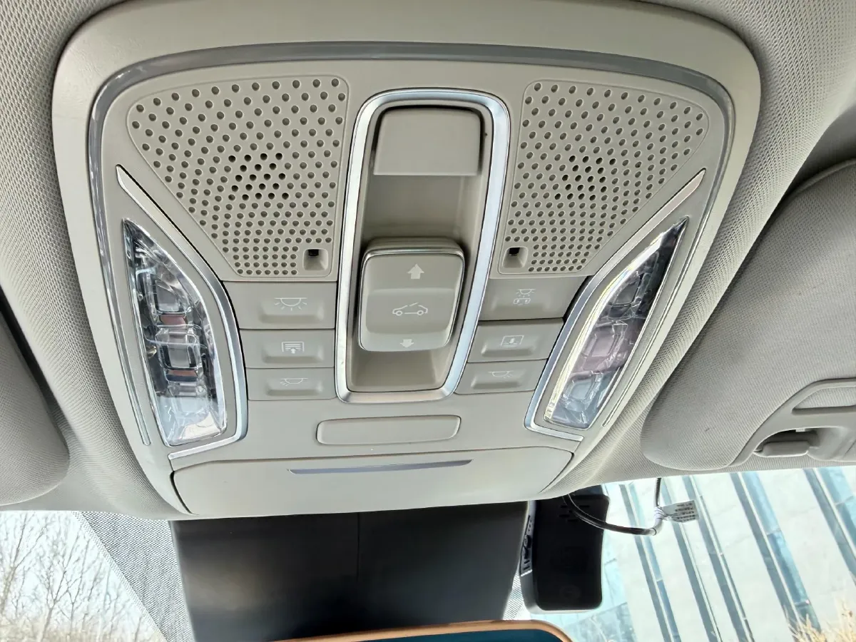 2021 GAC Trumpchi M6 1.5T 169HP L4 7DCT,autocango,china used car exporter,china ev exporter,chinese used car exporter,chinese used ev exporter