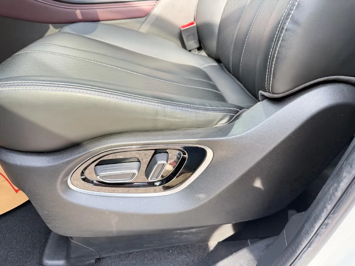 2021 GAC Trumpchi M6 1.5T 169HP L4 7DCT,autocango,china used car exporter,china ev exporter,chinese used car exporter,chinese used ev exporter